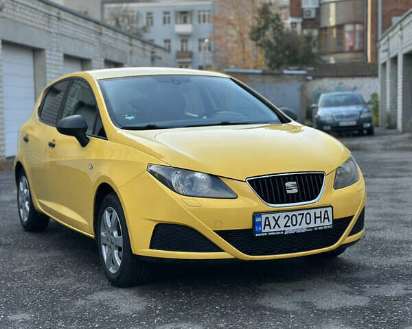 Желтый Сеат Ибица, объемом двигателя 1.4 л и пробегом 136 тыс. км за 5700 $, фото 6 на Automoto.ua