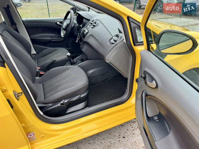 Жовтий Сеат Ibiza, об'ємом двигуна 1.39 л та пробігом 132 тис. км за 5500 $, фото 11 на Automoto.ua