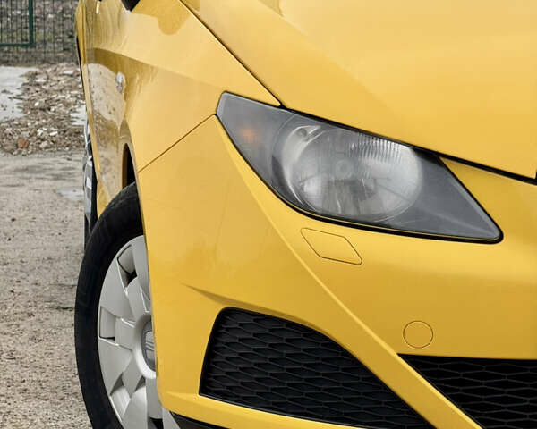 Жовтий Сеат Ibiza, об'ємом двигуна 1.39 л та пробігом 132 тис. км за 5500 $, фото 57 на Automoto.ua