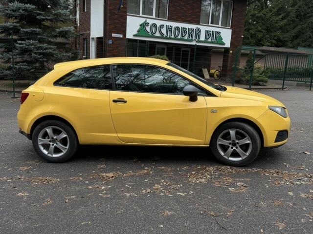 Жовтий Сеат Ibiza, об'ємом двигуна 1.4 л та пробігом 180 тис. км за 4200 $, фото 3 на Automoto.ua