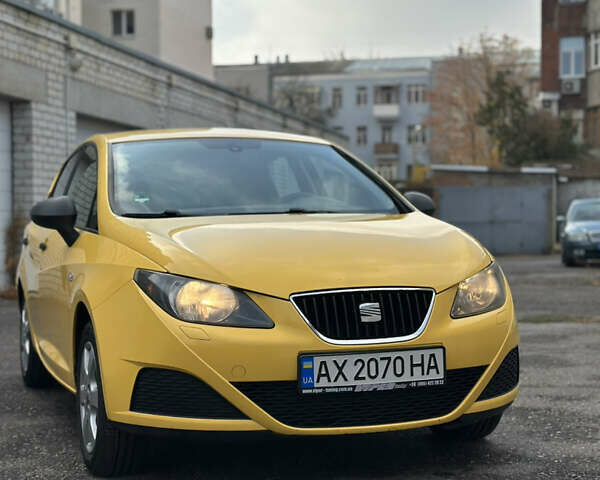 Желтый Сеат Ибица, объемом двигателя 1.4 л и пробегом 136 тыс. км за 5700 $, фото 3 на Automoto.ua