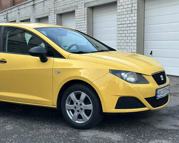 Желтый Сеат Ибица, объемом двигателя 1.4 л и пробегом 136 тыс. км за 5700 $, фото 7 на Automoto.ua