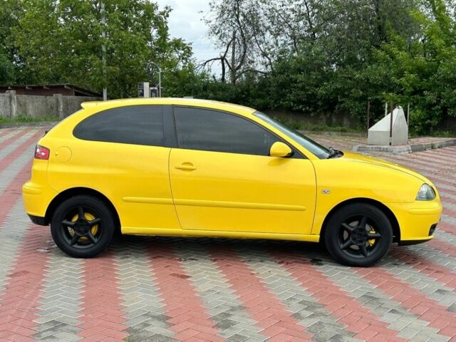 Жовтий Сеат Ibiza, об'ємом двигуна 1.4 л та пробігом 220 тис. км за 3950 $, фото 6 на Automoto.ua