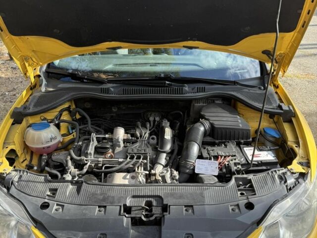 Жовтий Сеат Ibiza, об'ємом двигуна 1.2 л та пробігом 175 тис. км за 6400 $, фото 22 на Automoto.ua