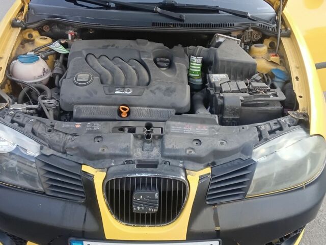 Желтый Сеат Ибица, объемом двигателя 2 л и пробегом 246 тыс. км за 4000 $, фото 12 на Automoto.ua