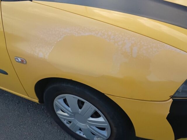 Желтый Сеат Ибица, объемом двигателя 2 л и пробегом 246 тыс. км за 4000 $, фото 10 на Automoto.ua