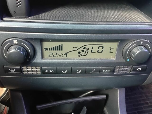 Желтый Сеат Ибица, объемом двигателя 2 л и пробегом 246 тыс. км за 4000 $, фото 8 на Automoto.ua