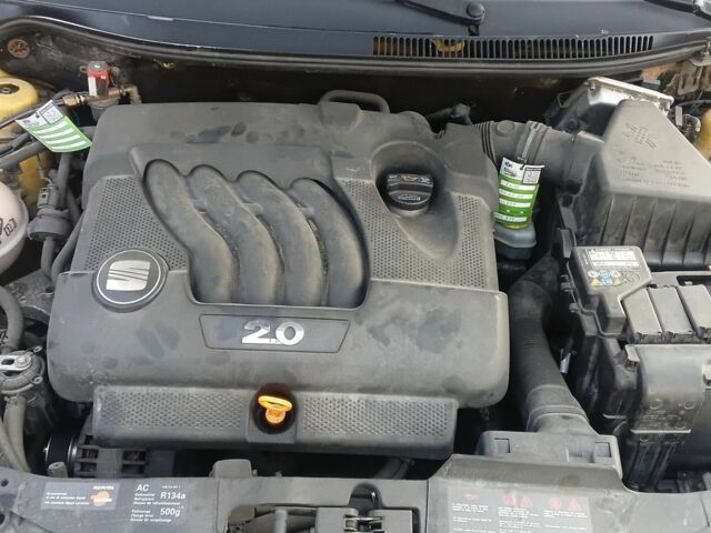 Желтый Сеат Ибица, объемом двигателя 2 л и пробегом 246 тыс. км за 4000 $, фото 13 на Automoto.ua