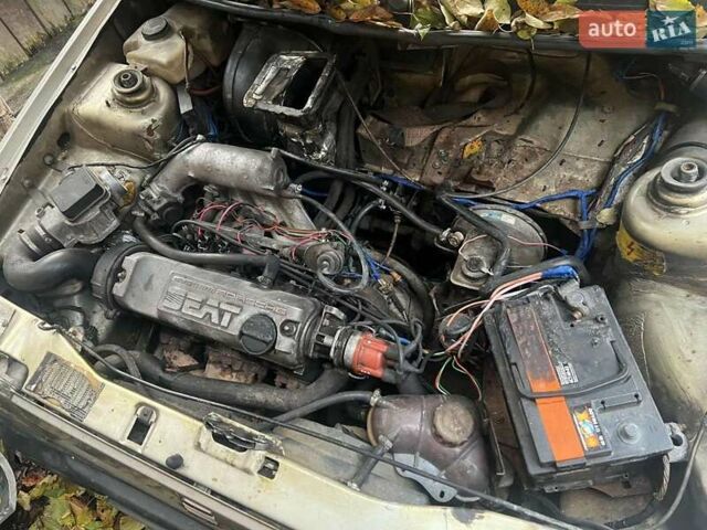 Сеат Ibiza 1993 у Вышгороде на Automoto.ua Сірий Сеат Ibiza, об'ємом двигуна 1.18 л та пробігом 200 тис. км за 500 $, фото 3 на Automoto.ua