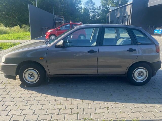 Серый Сеат Ибица, объемом двигателя 1.3 л и пробегом 330 тыс. км за 1700 $, фото 6 на Automoto.ua