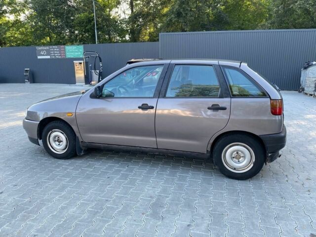 Сірий Сеат Ibiza, об'ємом двигуна 1.3 л та пробігом 330 тис. км за 1700 $, фото 10 на Automoto.ua