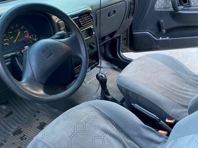 Серый Сеат Ибица, объемом двигателя 1.3 л и пробегом 330 тыс. км за 1700 $, фото 7 на Automoto.ua