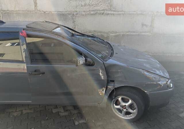 Серый Сеат Ибица, объемом двигателя 1.9 л и пробегом 333 тыс. км за 1000 $, фото 3 на Automoto.ua