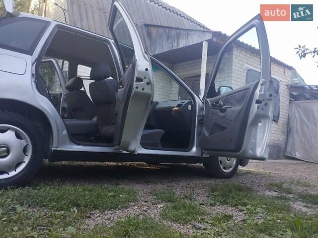 Сірий Сеат Ibiza, об'ємом двигуна 1.39 л та пробігом 139 тис. км за 2500 $, фото 30 на Automoto.ua