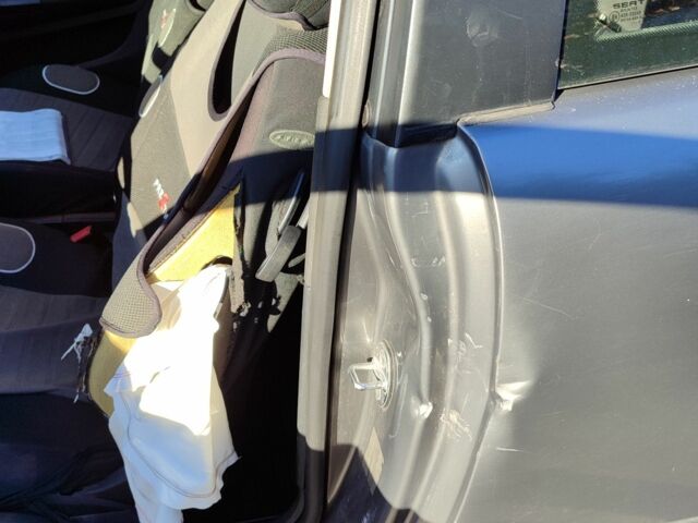 Серый Сеат Ибица, объемом двигателя 1.4 л и пробегом 210 тыс. км за 2000 $, фото 6 на Automoto.ua