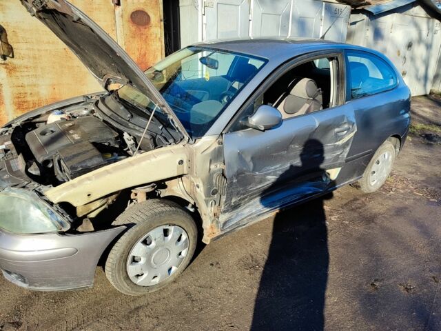 Серый Сеат Ибица, объемом двигателя 1.4 л и пробегом 210 тыс. км за 2000 $, фото 3 на Automoto.ua