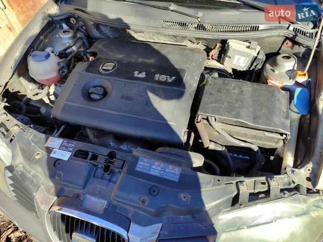 Серый Сеат Ибица, объемом двигателя 1.4 л и пробегом 210 тыс. км за 2000 $, фото 10 на Automoto.ua