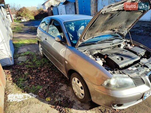 Серый Сеат Ибица, объемом двигателя 1.4 л и пробегом 210 тыс. км за 2000 $, фото 9 на Automoto.ua