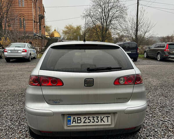 Серый Сеат Ибица, объемом двигателя 1.39 л и пробегом 300 тыс. км за 3100 $, фото 4 на Automoto.ua