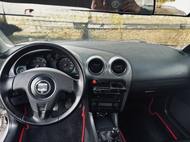 Серый Сеат Ибица, объемом двигателя 1.9 л и пробегом 318 тыс. км за 4600 $, фото 1 на Automoto.ua