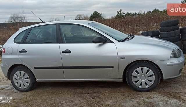 Сірий Сеат Ibiza, об'ємом двигуна 1.4 л та пробігом 170 тис. км за 3400 $, фото 1 на Automoto.ua