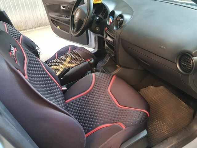 Сірий Сеат Ibiza, об'ємом двигуна 1.4 л та пробігом 218 тис. км за 3500 $, фото 5 на Automoto.ua