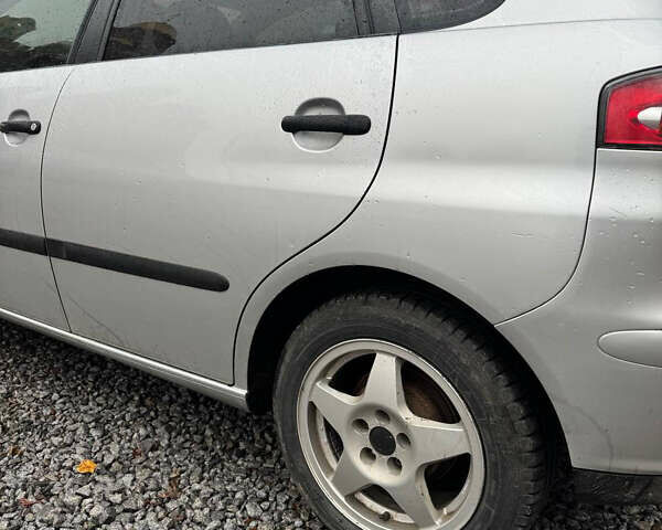 Серый Сеат Ибица, объемом двигателя 1.39 л и пробегом 300 тыс. км за 3100 $, фото 10 на Automoto.ua