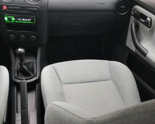 Сірий Сеат Ibiza, об'ємом двигуна 1.4 л та пробігом 300 тис. км за 3600 $, фото 6 на Automoto.ua