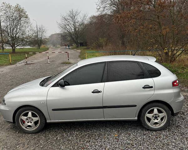 Серый Сеат Ибица, объемом двигателя 1.39 л и пробегом 300 тыс. км за 3100 $, фото 9 на Automoto.ua