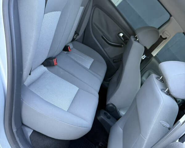 Серый Сеат Ибица, объемом двигателя 1.2 л и пробегом 151 тыс. км за 3500 $, фото 36 на Automoto.ua