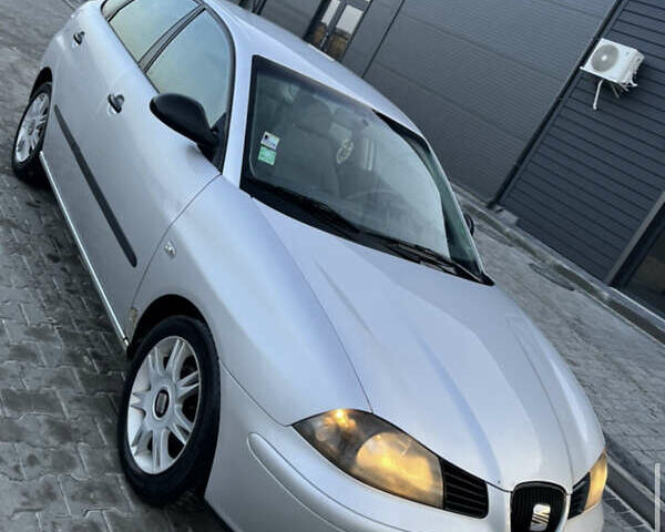 Сірий Сеат Ibiza, об'ємом двигуна 0 л та пробігом 175 тис. км за 2000 $, фото 1 на Automoto.ua