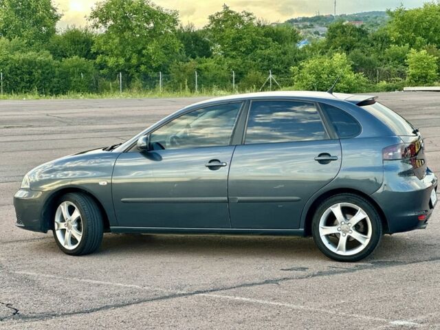 Сірий Сеат Ibiza, об'ємом двигуна 1.4 л та пробігом 257 тис. км за 4200 $, фото 2 на Automoto.ua