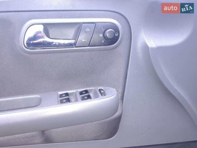 Сірий Сеат Ibiza, об'ємом двигуна 1.4 л та пробігом 247 тис. км за 4399 $, фото 5 на Automoto.ua