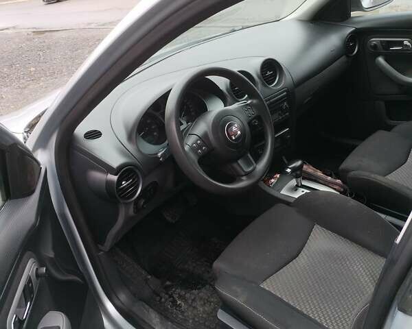 Сірий Сеат Ibiza, об'ємом двигуна 1.4 л та пробігом 220 тис. км за 5790 $, фото 6 на Automoto.ua