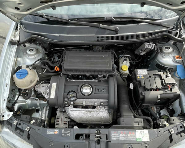 Сірий Сеат Ibiza, об'ємом двигуна 1.4 л та пробігом 184 тис. км за 4800 $, фото 9 на Automoto.ua