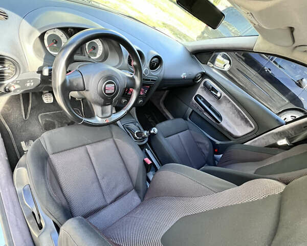 Серый Сеат Ибица, объемом двигателя 2 л и пробегом 261 тыс. км за 4200 $, фото 17 на Automoto.ua