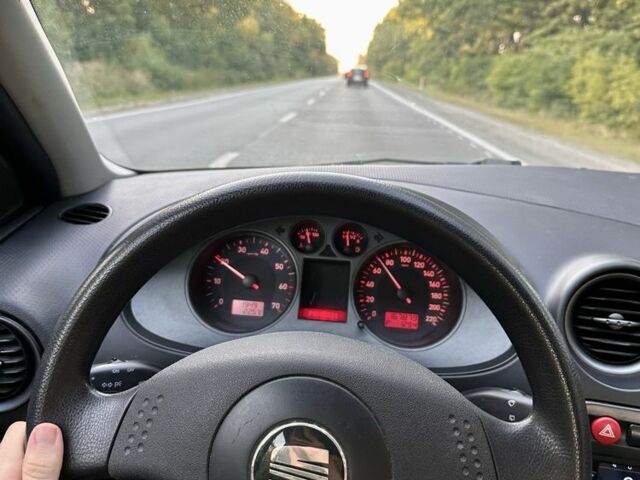 Сірий Сеат Ibiza, об'ємом двигуна 1.4 л та пробігом 168 тис. км за 6300 $, фото 15 на Automoto.ua