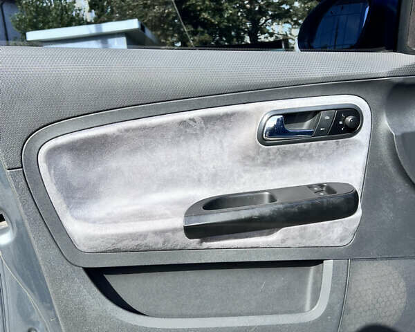 Серый Сеат Ибица, объемом двигателя 2 л и пробегом 261 тыс. км за 4200 $, фото 19 на Automoto.ua