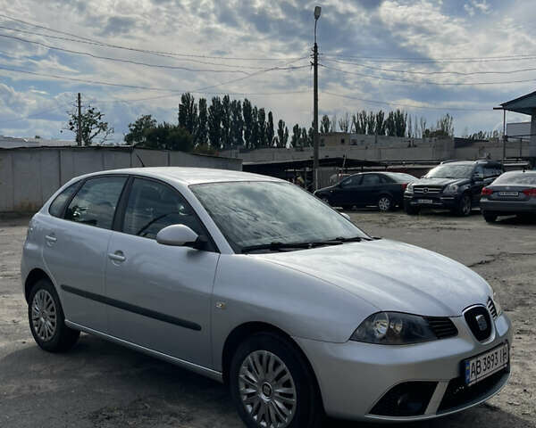 Сірий Сеат Ibiza, об'ємом двигуна 1.4 л та пробігом 184 тис. км за 4800 $, фото 8 на Automoto.ua