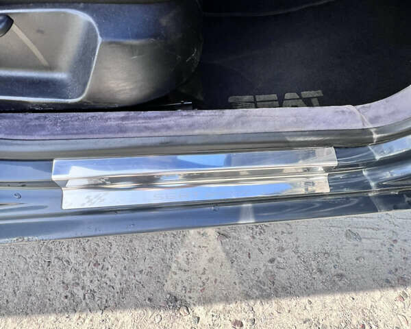 Серый Сеат Ибица, объемом двигателя 2 л и пробегом 261 тыс. км за 4200 $, фото 21 на Automoto.ua