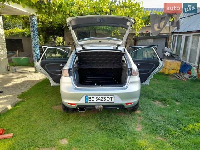 Серый Сеат Ибица, объемом двигателя 1.2 л и пробегом 130 тыс. км за 3499 $, фото 2 на Automoto.ua