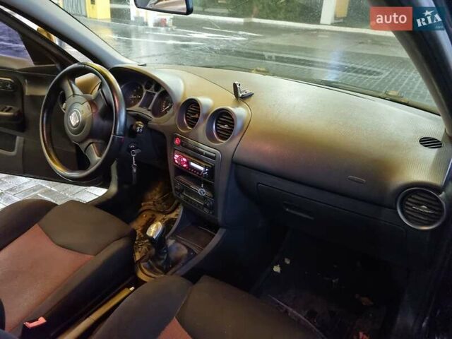 Серый Сеат Ибица, объемом двигателя 1.98 л и пробегом 156 тыс. км за 5300 $, фото 5 на Automoto.ua