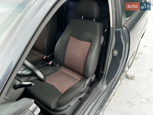 Серый Сеат Ибица, объемом двигателя 2 л и пробегом 156 тыс. км за 3300 $, фото 10 на Automoto.ua