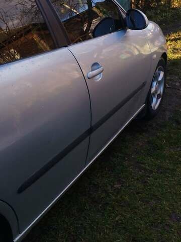 Серый Сеат Ибица, объемом двигателя 2 л и пробегом 324 тыс. км за 4300 $, фото 5 на Automoto.ua