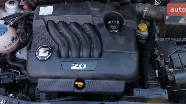 Серый Сеат Ибица, объемом двигателя 2 л и пробегом 324 тыс. км за 4300 $, фото 11 на Automoto.ua