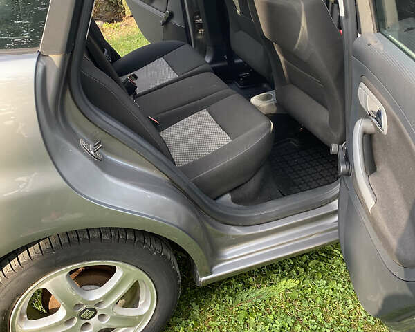 Сірий Сеат Ibiza, об'ємом двигуна 1.39 л та пробігом 192 тис. км за 4250 $, фото 6 на Automoto.ua
