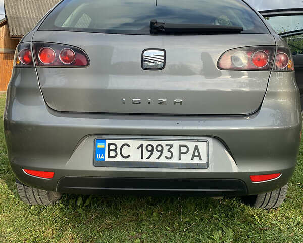Сірий Сеат Ibiza, об'ємом двигуна 1.39 л та пробігом 192 тис. км за 4250 $, фото 2 на Automoto.ua
