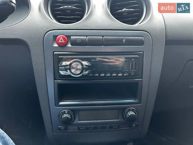 Серый Сеат Ибица, объемом двигателя 2 л и пробегом 156 тыс. км за 3300 $, фото 13 на Automoto.ua