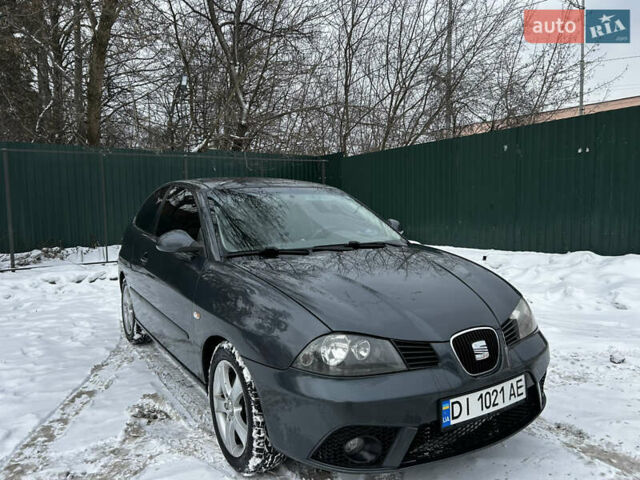 Серый Сеат Ибица, объемом двигателя 2 л и пробегом 156 тыс. км за 3300 $, фото 1 на Automoto.ua