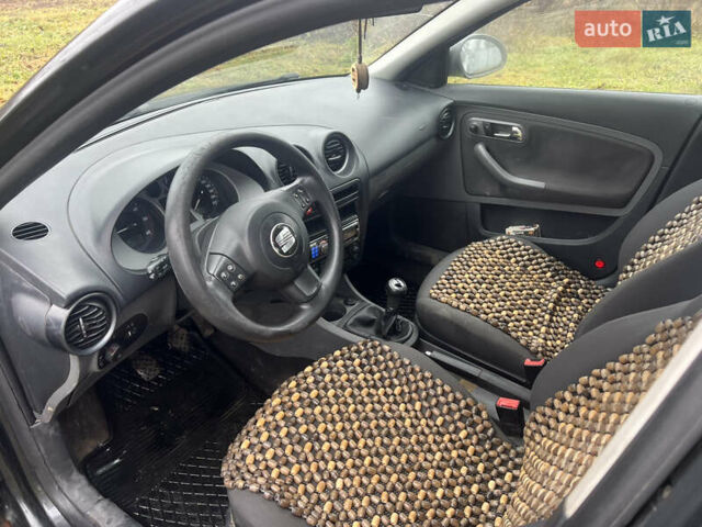 Серый Сеат Ибица, объемом двигателя 1.42 л и пробегом 193 тыс. км за 2950 $, фото 7 на Automoto.ua